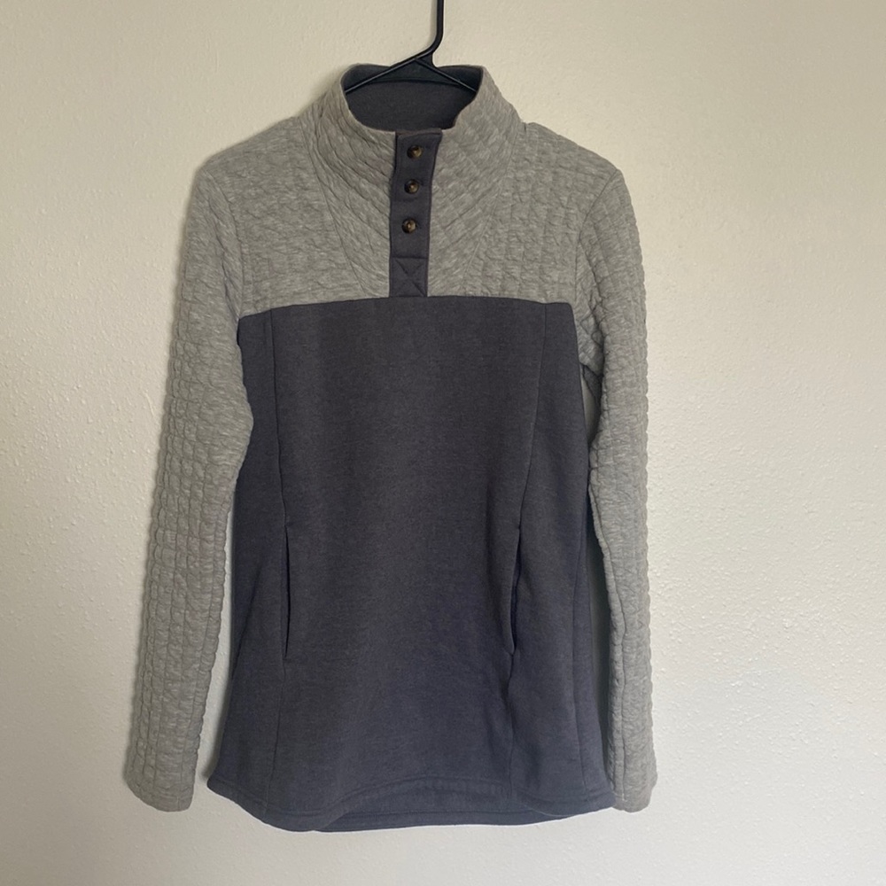 Columbia sweater